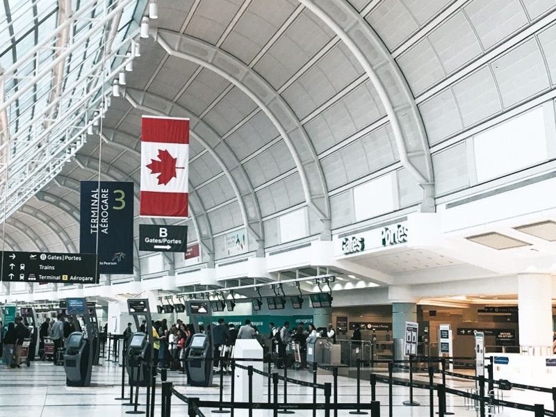 Canadá dejará de exigir test Covid-19 negativo a viajeros
