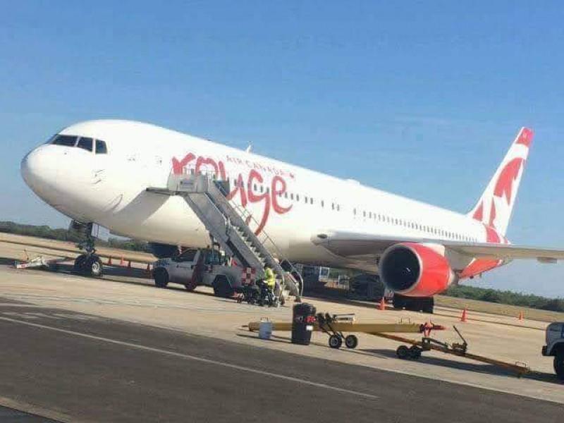 Canadá suspende vuelos a Ixtapa-Zihuatanejo por incremento de COVID-19