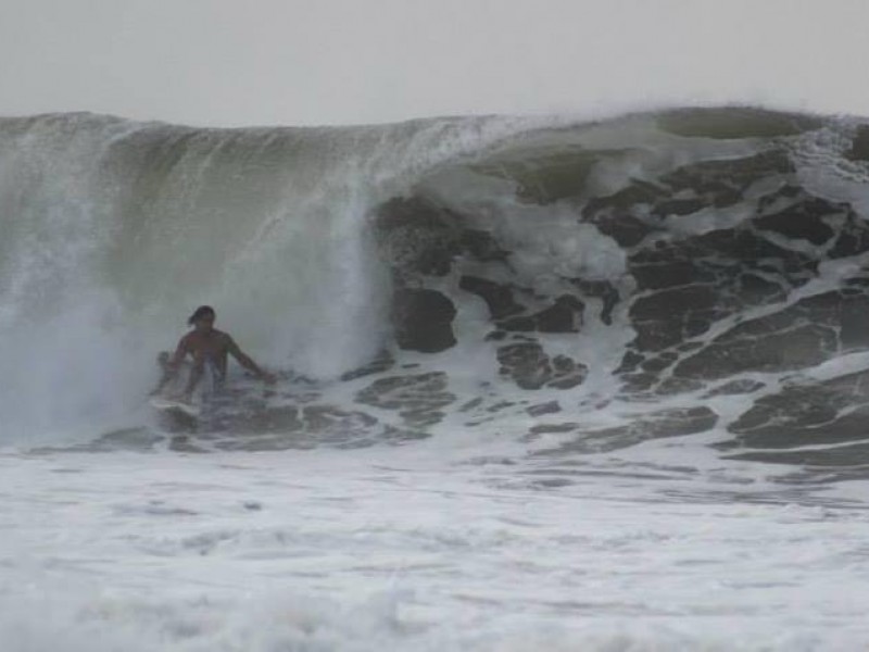 Canadienses son los que más practican surf esta temporada