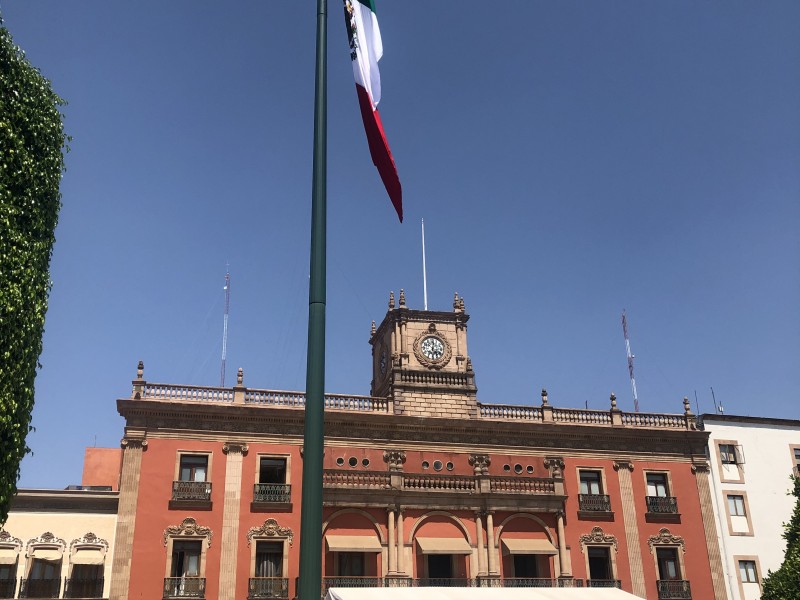 Cancelación de festejos patrios afectará a comerciantes