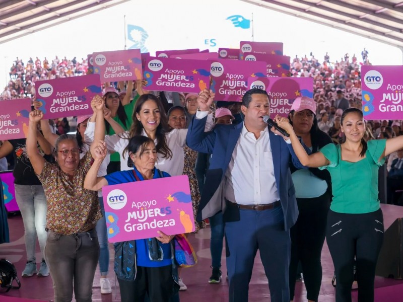 Cancelan 600 tarjetas de MujerEsGrandeza por mal uso