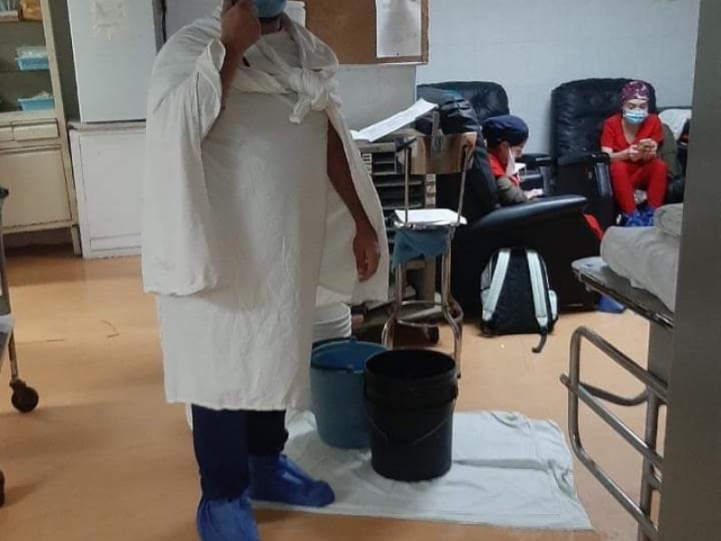 Cancelan cirugías en hospital del ISSSTE Tepic por goteras