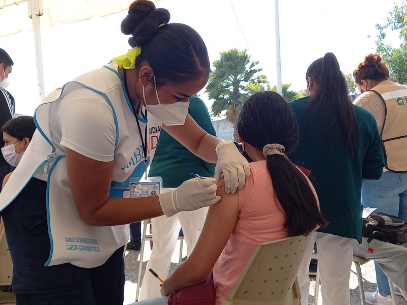 Cancelan segundo día de vacunación a adolescentes en Morelia