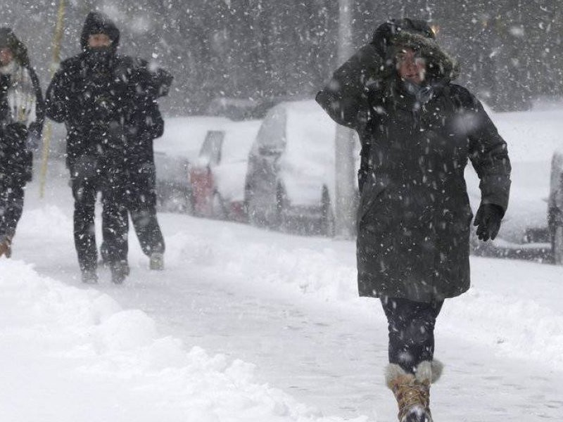 Cancelan vuelos por primera gran tormenta invernal EUA