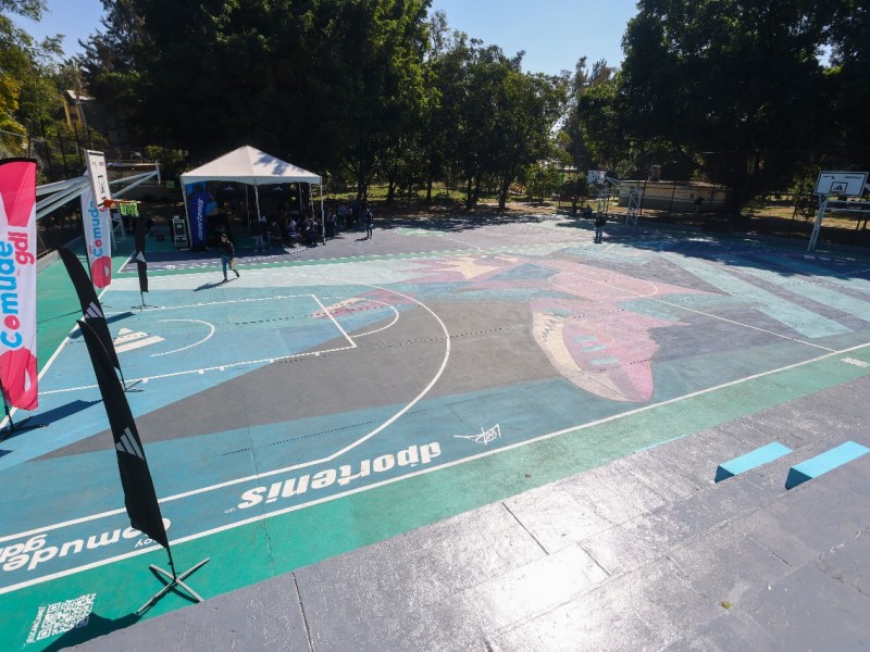 Canchas de basquetbol de Unidad Deportiva Tucson son renovadas