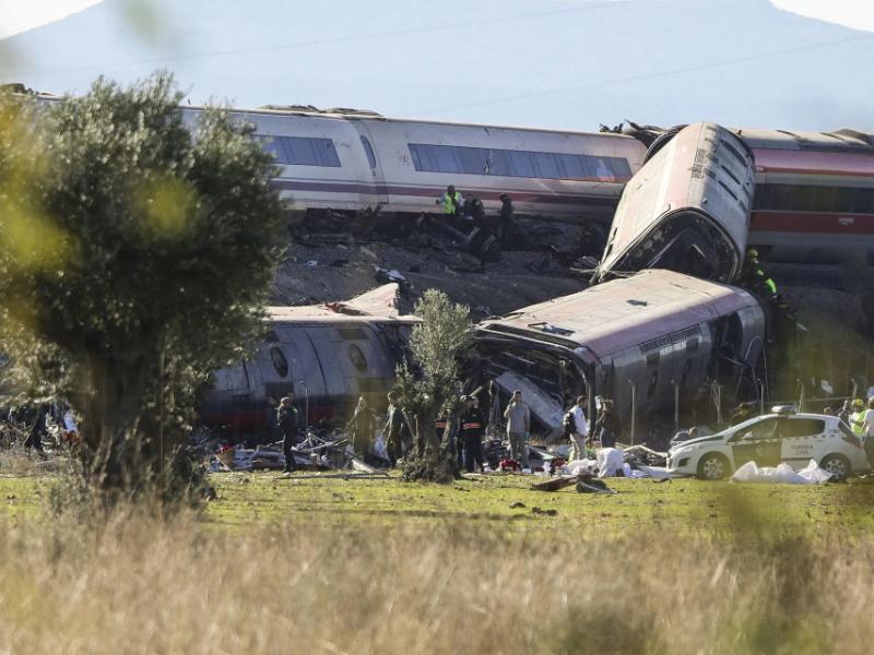 Cancillería busca a mexicano desaparecido tras accidente ferroviario en España