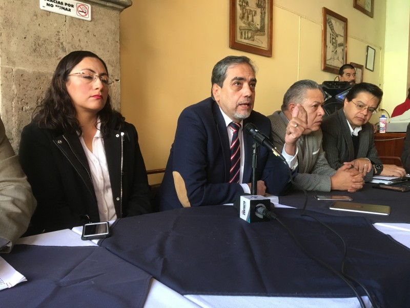 Candidatean a docentes para dirigir a la UPAV