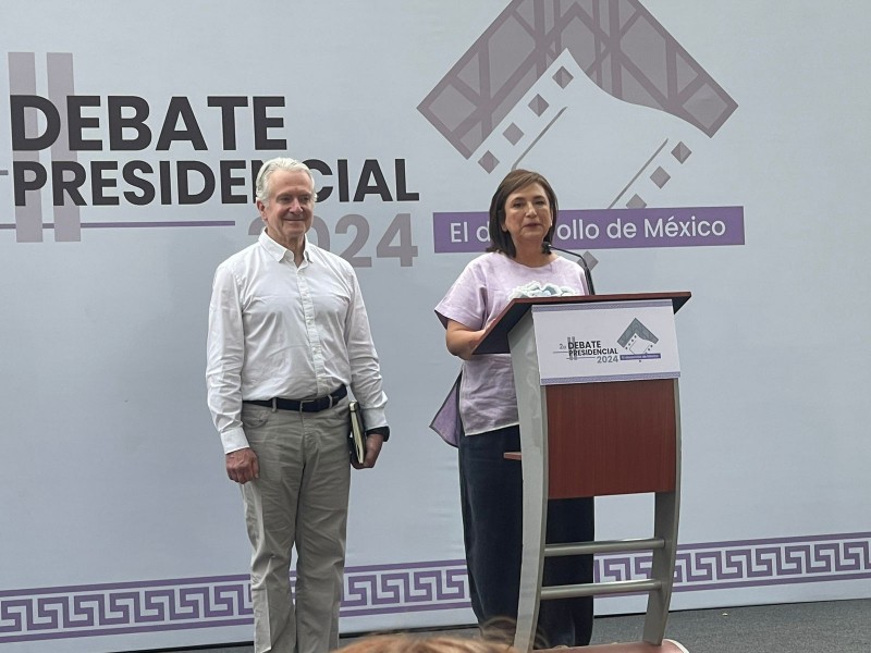 Candidatos visitan foro donde debatirán este domingo