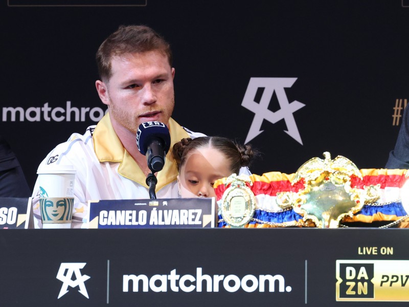 Canelo Álvarez busca entrar a libros de historia del boxeo