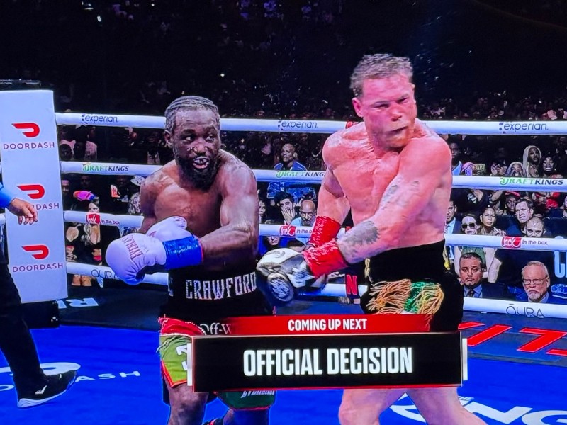 Canelo pierde vs Crawford