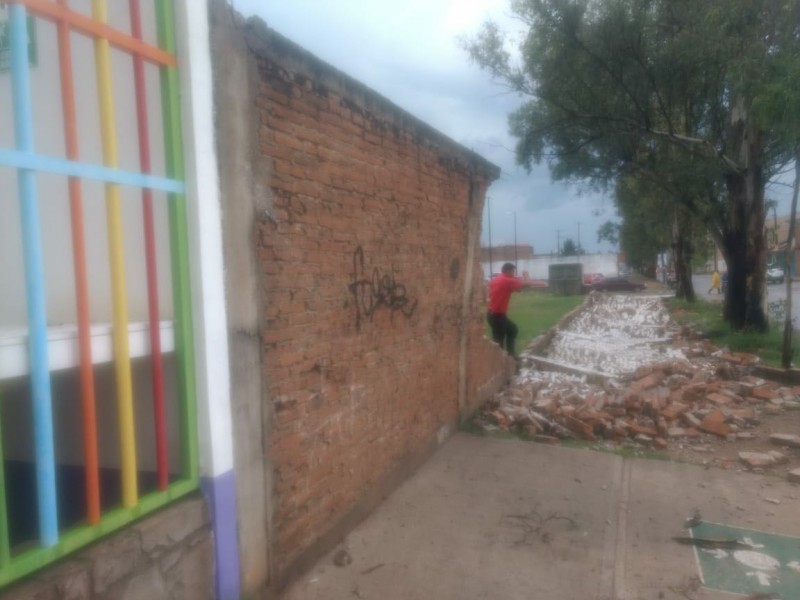 Caos causan las fuertes lluvias