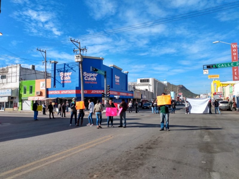 Caos por bloqueos en calles de Guaymas