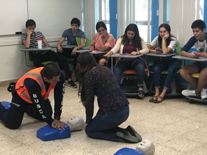 Capacitan a cuatro mil personas en protección civil