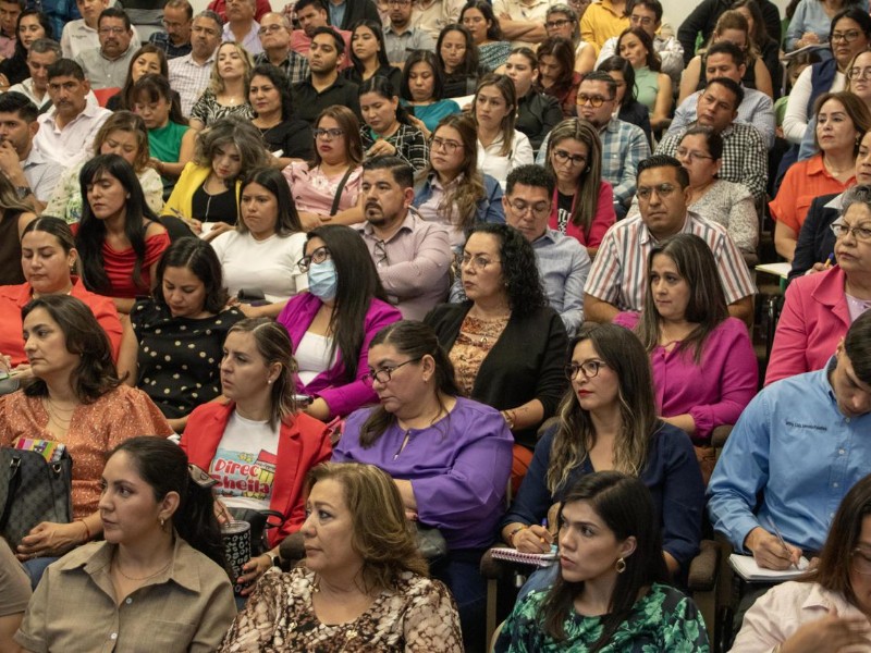 Capacitan a 650 docentes contra violencia y acoso escolar
