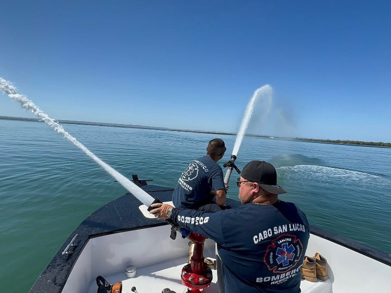 Capacitan a bomberos como marineros para nueva embarcación en Cabo San Lucas