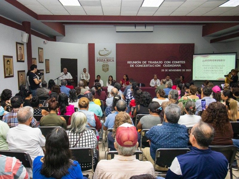 Capacitan a Comités Vecinales de Poza Rica