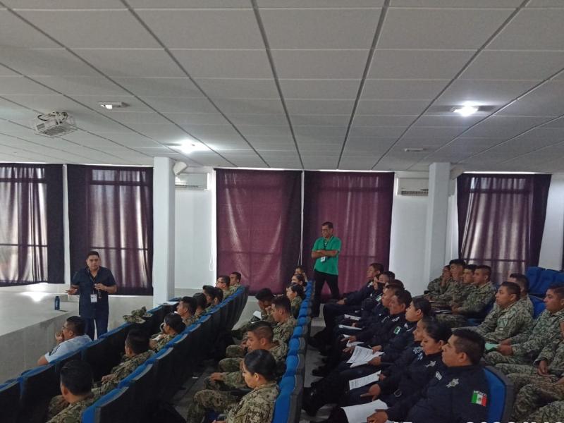 Capacitan a elementos de seguridad en Tuxpan en procedimientos policiales