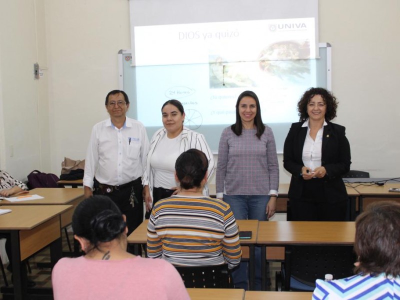 Capacitan a jefas de familia de Zamora