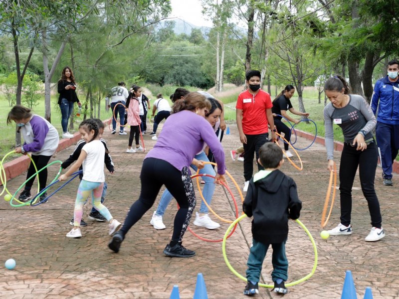 Capacitan a Mil 174 Servidores Públicos para la Crianza Positiva