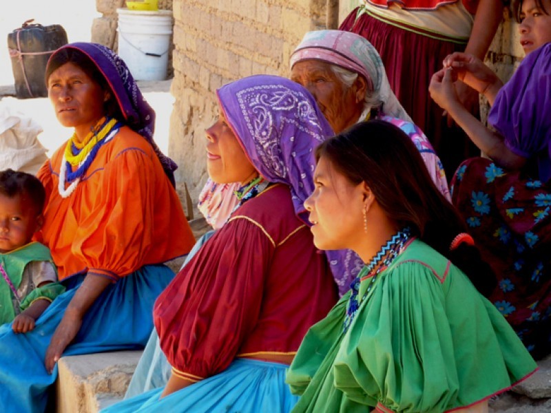 Capacitan a mujeres indígenas sobre violencia de género