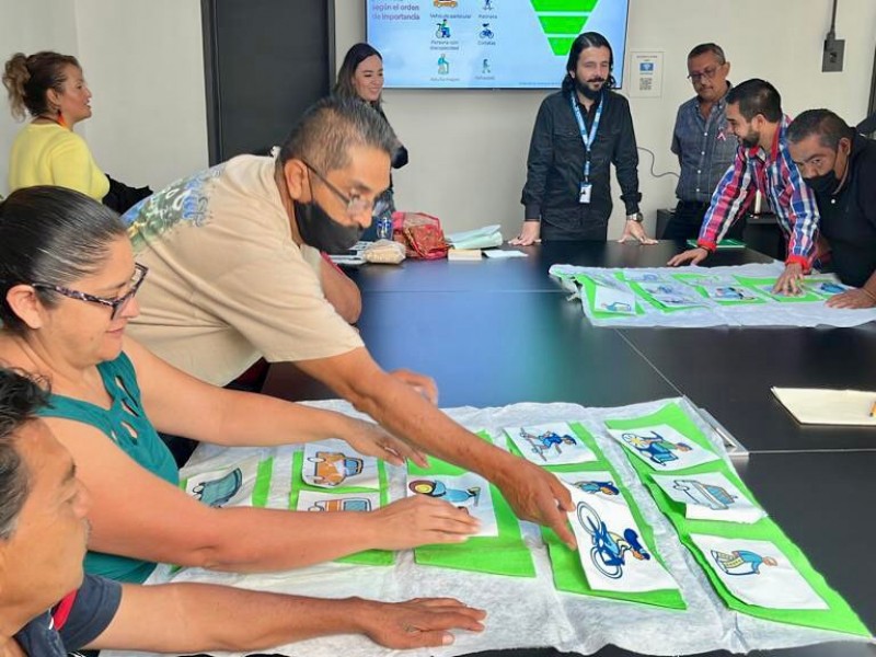 Capacitan a operadores del transporte público de Zamora