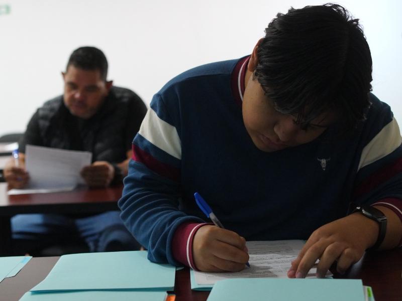 Capacitan a sectro hotelero sobre riesgos psicosociales
