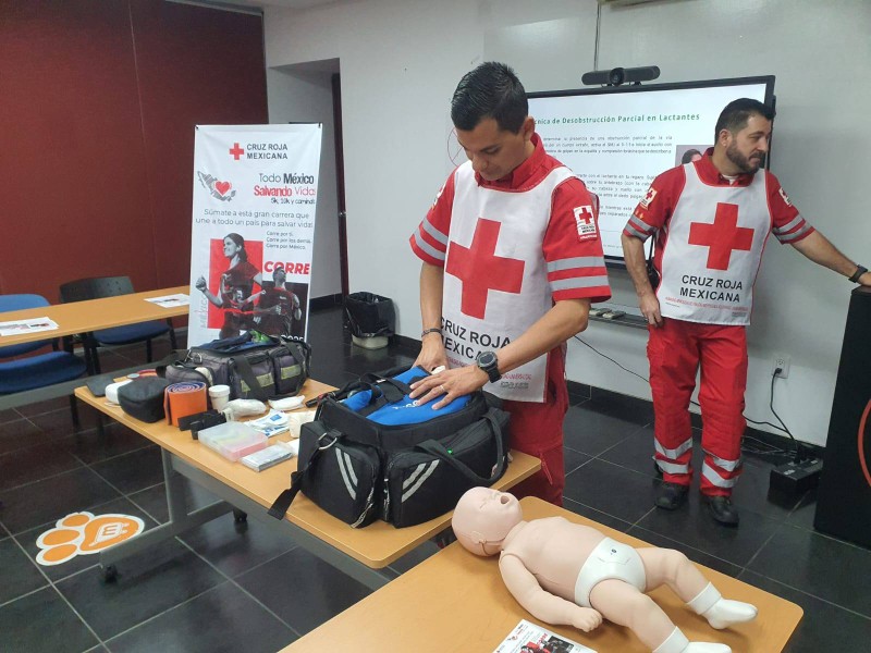 Capacitan con cursos de primeros auxilios a empresas de Zamora