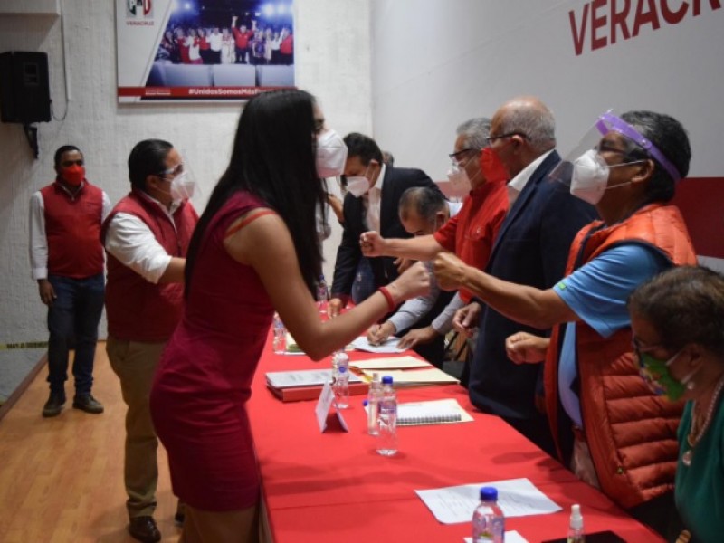 Capacitarán a próximas candidatas en Veracruz