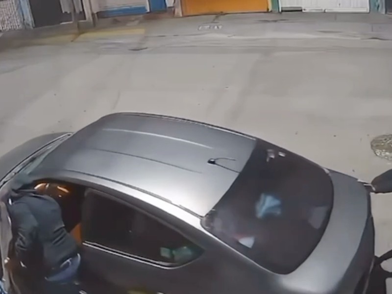 Captan robo de automóvil en Cuautitlán Izcalli