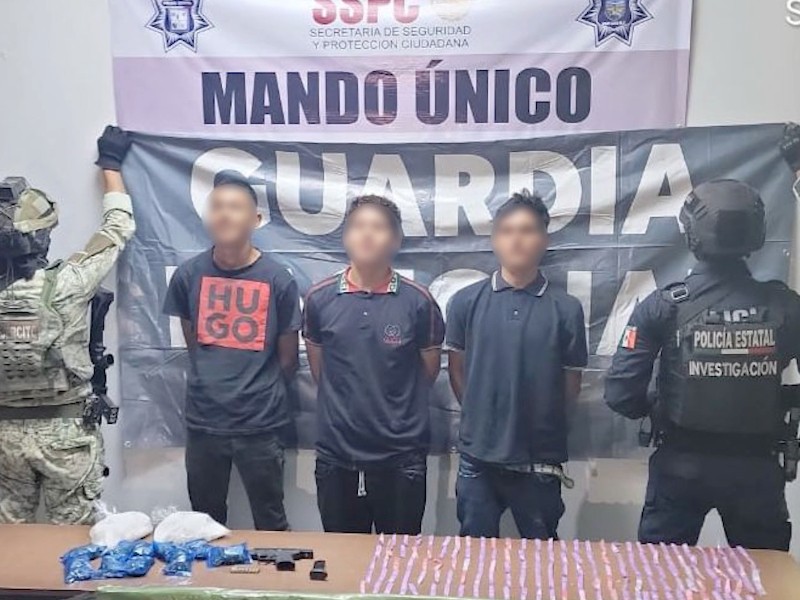 Capturan a dos menores 18 años con armas