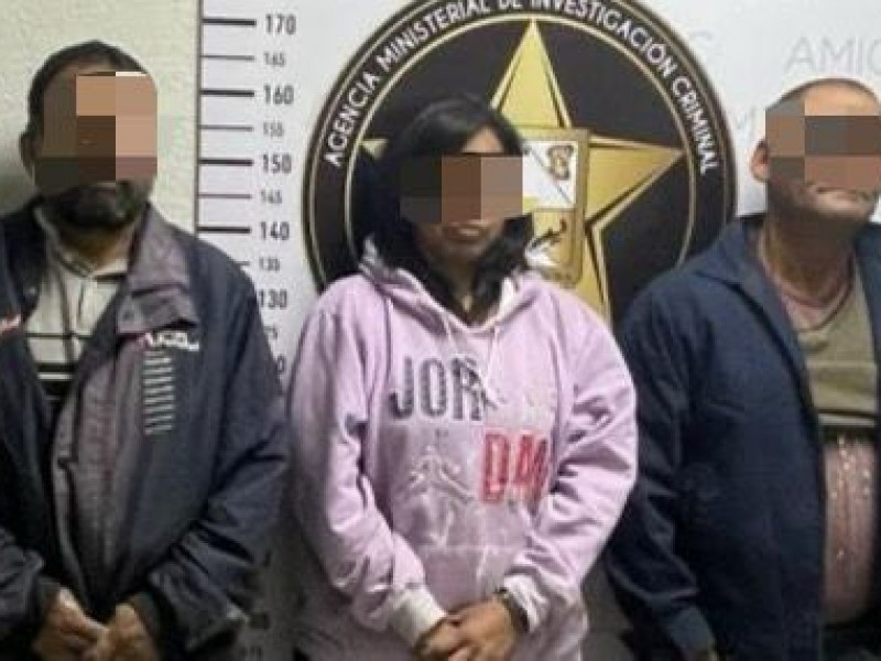 Capturan a tres presuntos narcomenudistas en cateo