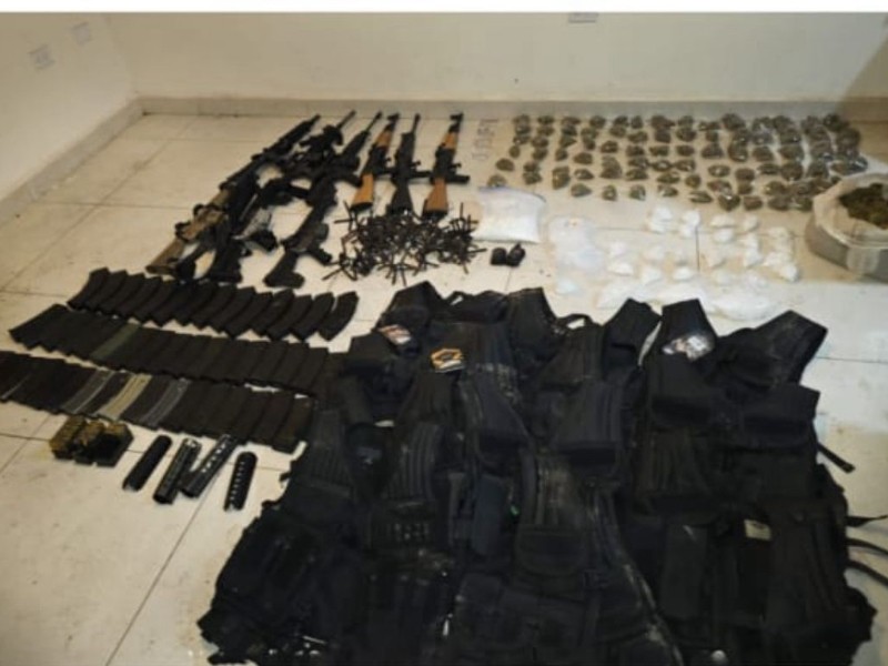 Capturan una célula delictiva con arsenal y droga en Ciudad Constitución