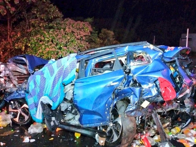 Carambola dejó 6 muertos en autopista México-Tuxpan