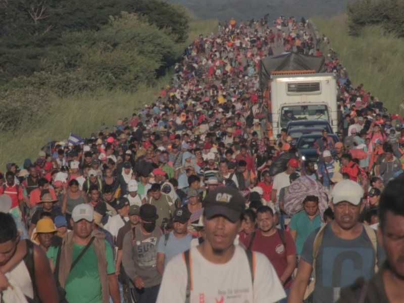 Caravana avanza a los límites de Chiapas con Oaxaca