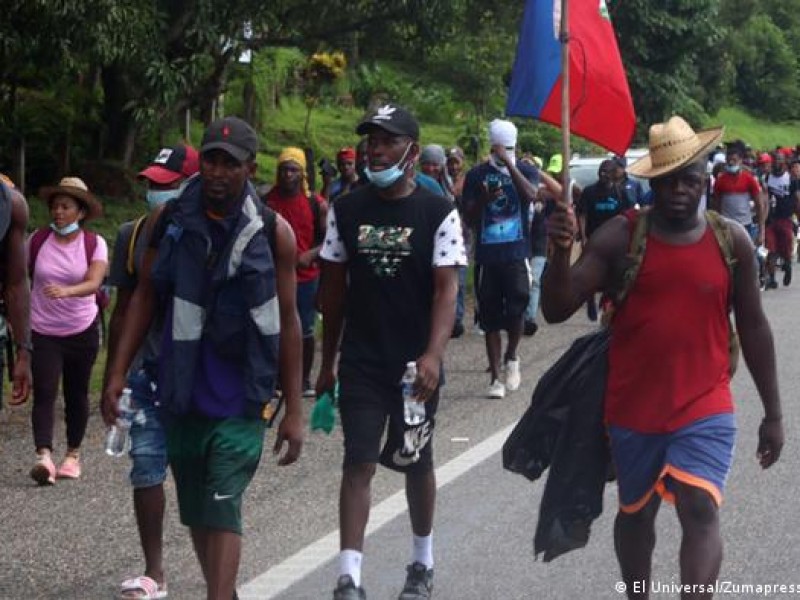 Caravana con 500 migrantes parte de Tapachula