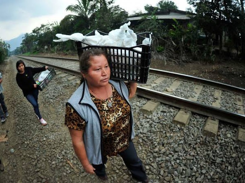 Caravanas concientizan a la población