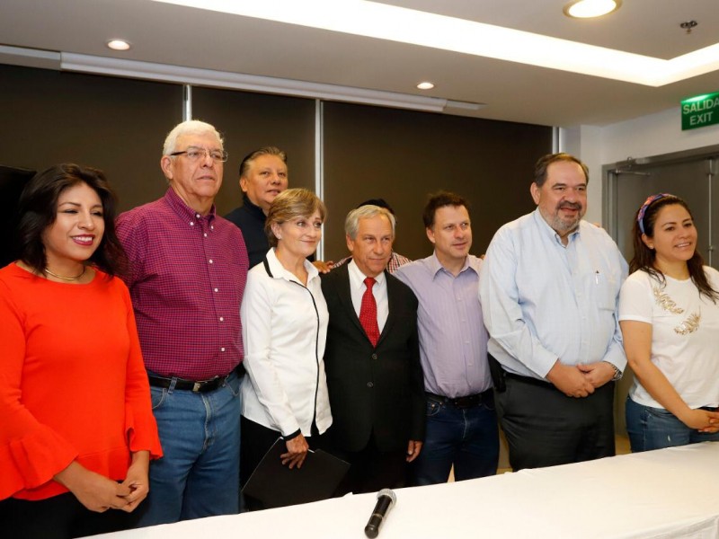 Cárdenas reconoce derrota, tras resultados del PREP