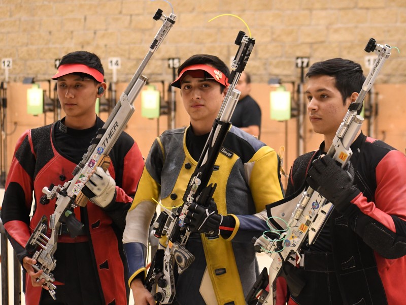 Carlos Quezada obtiene 1er lugar en Tiro Deportivo