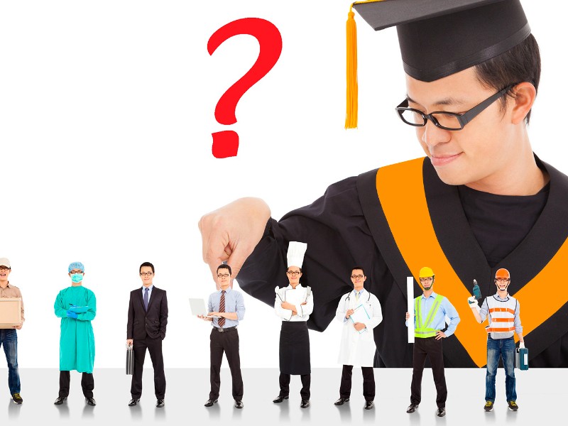 Entre la salud y tecnología, las carreras más solicitadas en Universitarios