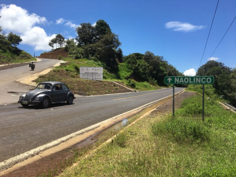 Carretera a Naolinco resistió lluvias