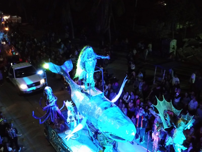 CARROS ALEGÓRICOS DEL CARNAVAL TENDRÁN ILUMINACIÓN