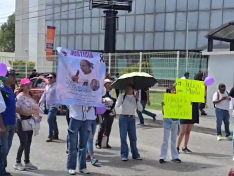 Casa de Justicia recibe dos protestas: una exige justicia y otra libertad