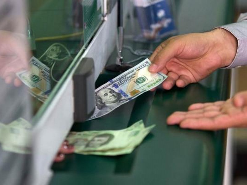 Casas de cambio venden dólar a 19.80 pesos