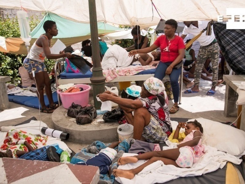 Casas de palo y lona para refugiarse en Haití