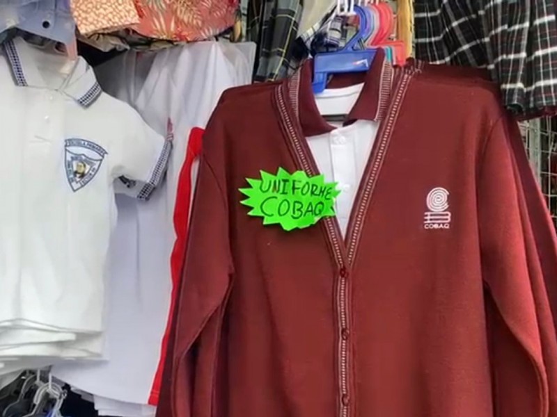 Casi 2 mil pesos gastan papás en mochilas y uniformes