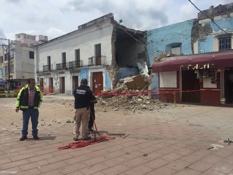 Casona antigua colapsa por lluvias en Izúcar