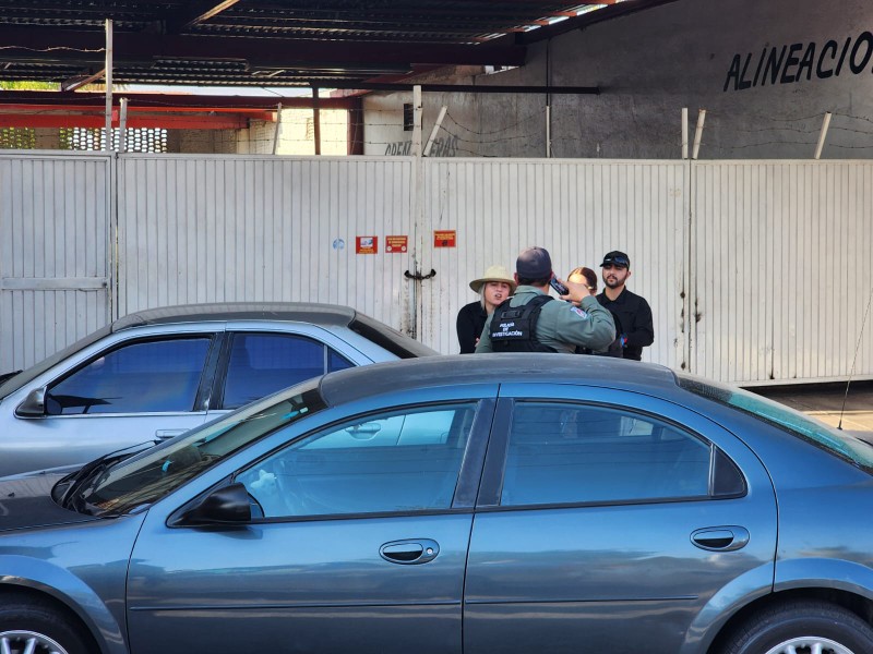 Catean taller mecánico con vehículo robados en su interior