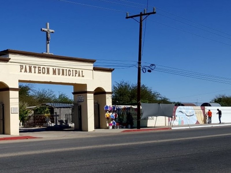 Catrinas y murales vestirán el panteón este Día de Muertos