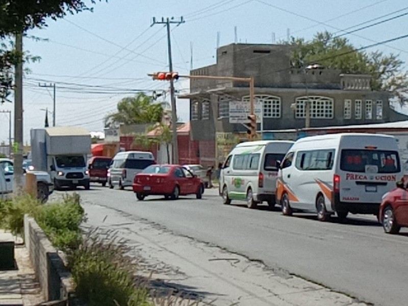 Causa obra trafico Intenso en Avenida de la Juventud