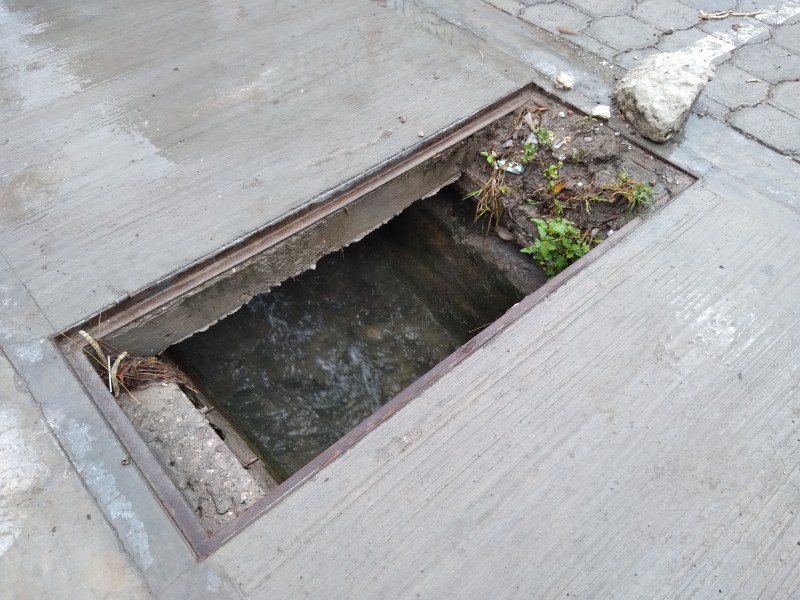 Causa preocupación zanja en calle Maravillas